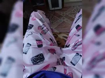 ZaraSss  live sex cam