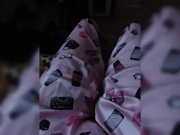 ZaraSss  live sex cam