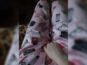 ZaraSss  live sex cam