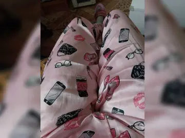 ZaraSss  live sex cam