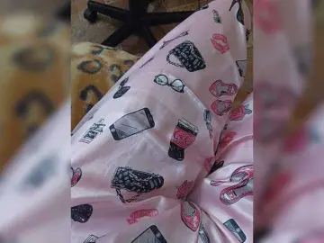 ZaraSss  live sex cam