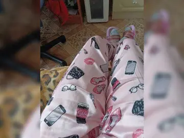 ZaraSss  live sex cam