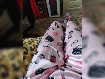 ZaraSss  live sex cam
