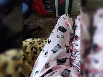 ZaraSss  live sex cam