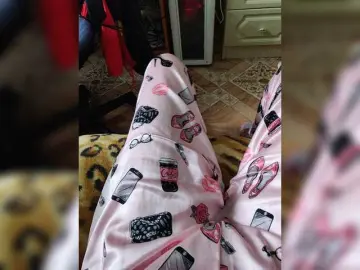 ZaraSss  live sex cam
