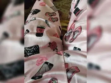 ZaraSss  live sex cam