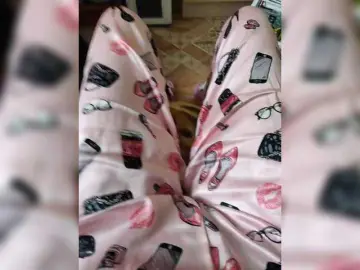 ZaraSss  live sex cam