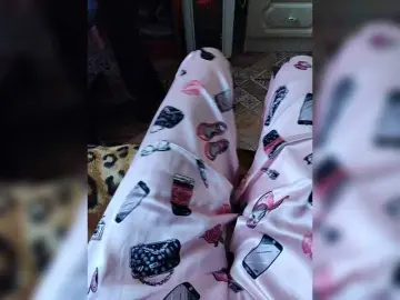 ZaraSss  live sex cam