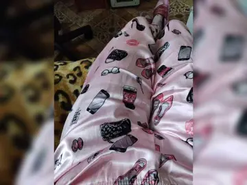 ZaraSss  live sex cam