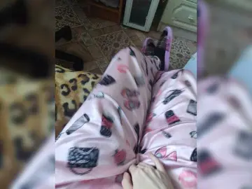 ZaraSss  live sex cam
