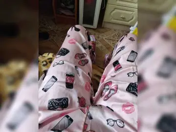 ZaraSss  live sex cam