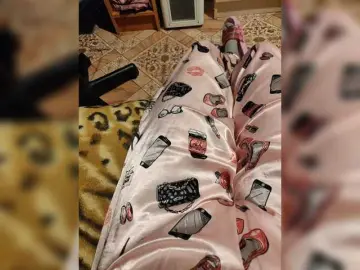 ZaraSss  live sex cam