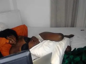 Irahhotttie  live sex cam