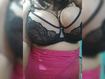 Sexykucka  live sex cam
