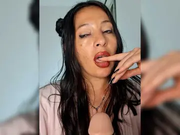 GiaGold  live sex cam