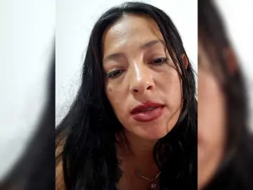 GiaGold  live sex cam