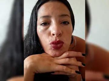 GiaGold  live sex cam