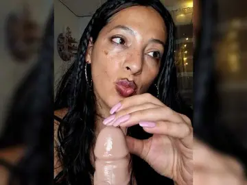 GiaGold  live sex cam