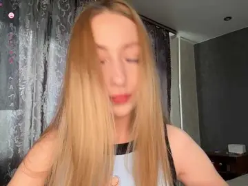 HesterHeer  live sex cam