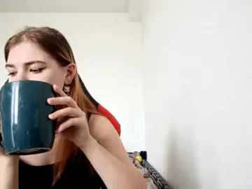 KeniaBarnet  live sex cam