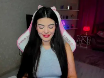 SnowingWinter  live sex cam