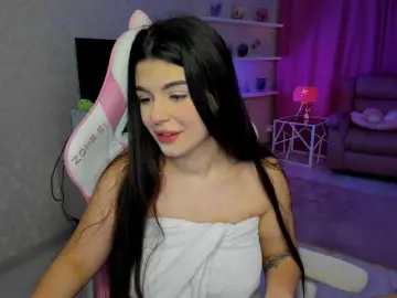 SnowingWinter  live sex cam