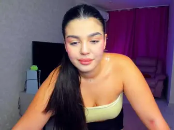 SnowingWinter  live sex cam