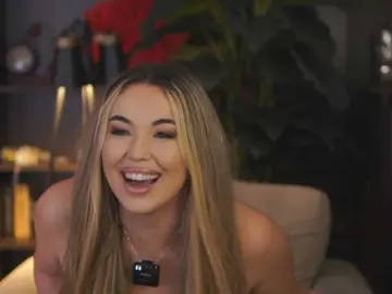 EvaSunderland  live sex cam