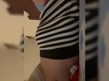 LeiaStone  live sex cam