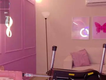 LeiaStone  live sex cam