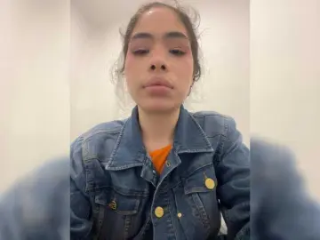 LeiaStone  live sex cam