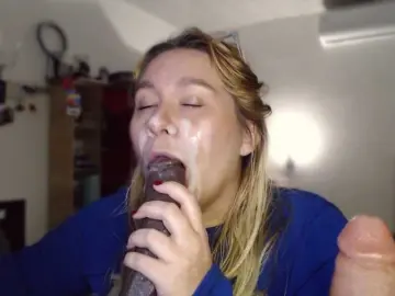 Lilye  live sex cam