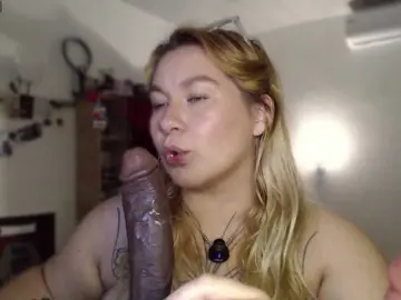 Lilye  live sex cam