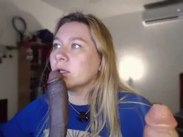 Lilye  live sex cam