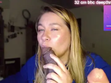 Lilye  live sex cam