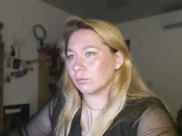 Lilye  live sex cam
