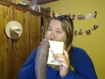 Lilye  live sex cam