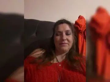 Lucywhite1128  live sex cam