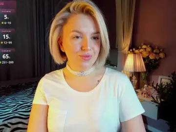 Nikki-Kai  live sex cam