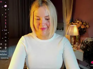 Nikki-Kai  live sex cam