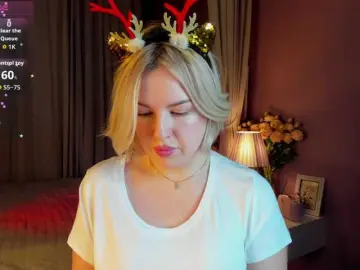 Nikki-Kai  live sex cam