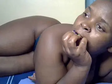 Queen-venny  live sex cam
