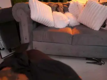 TaraElliot  live sex cam