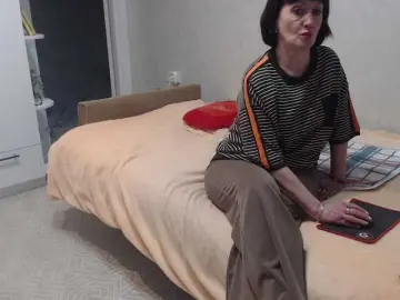 TinaaHott  live sex cam