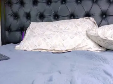 Vanessa-Mejiia  live sex cam