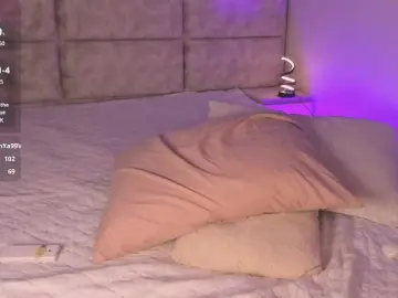 Daphne-kim  live sex cam