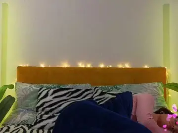 Hi-bounty  live sex cam