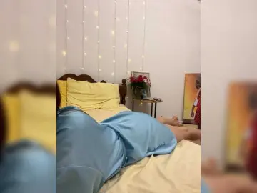Hi-bounty  live sex cam