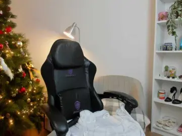 Summerevans  live sex cam