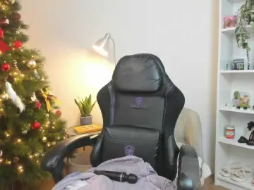 Summerevans  live sex cam